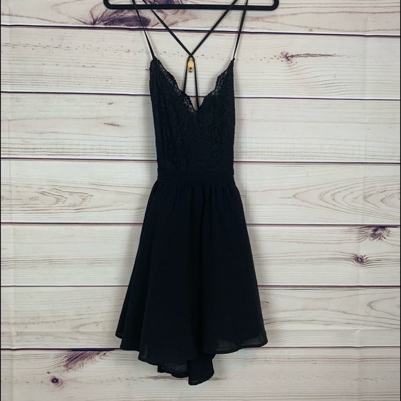 Tobi MILA BLACK LACE PLEATED SKATER DRESS … - Picture 4 of 11